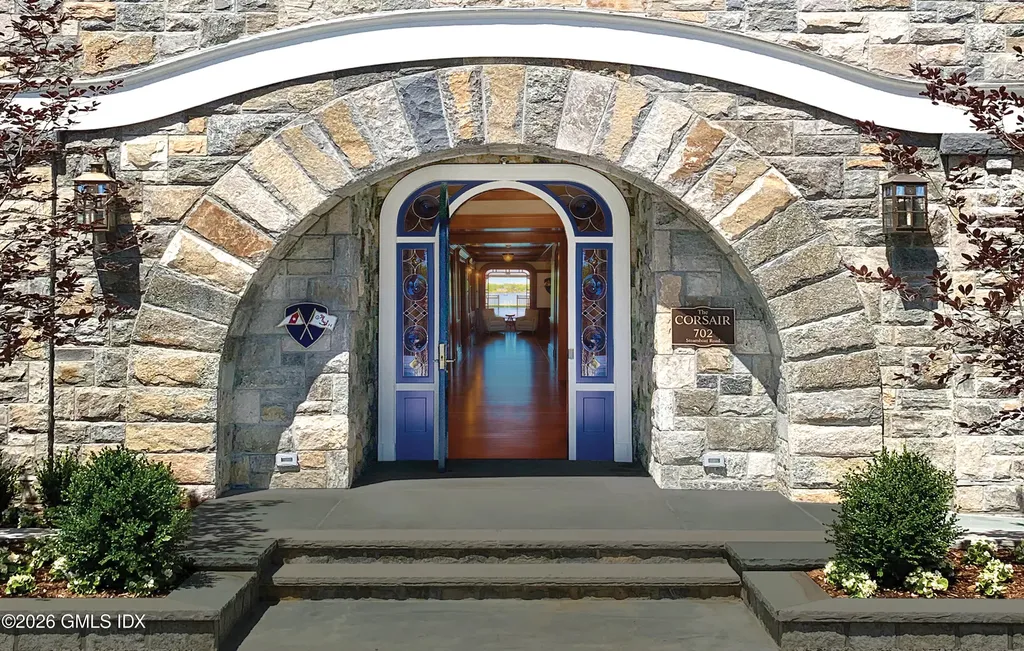 702 Steamboat Road Greenwich CT 06830
