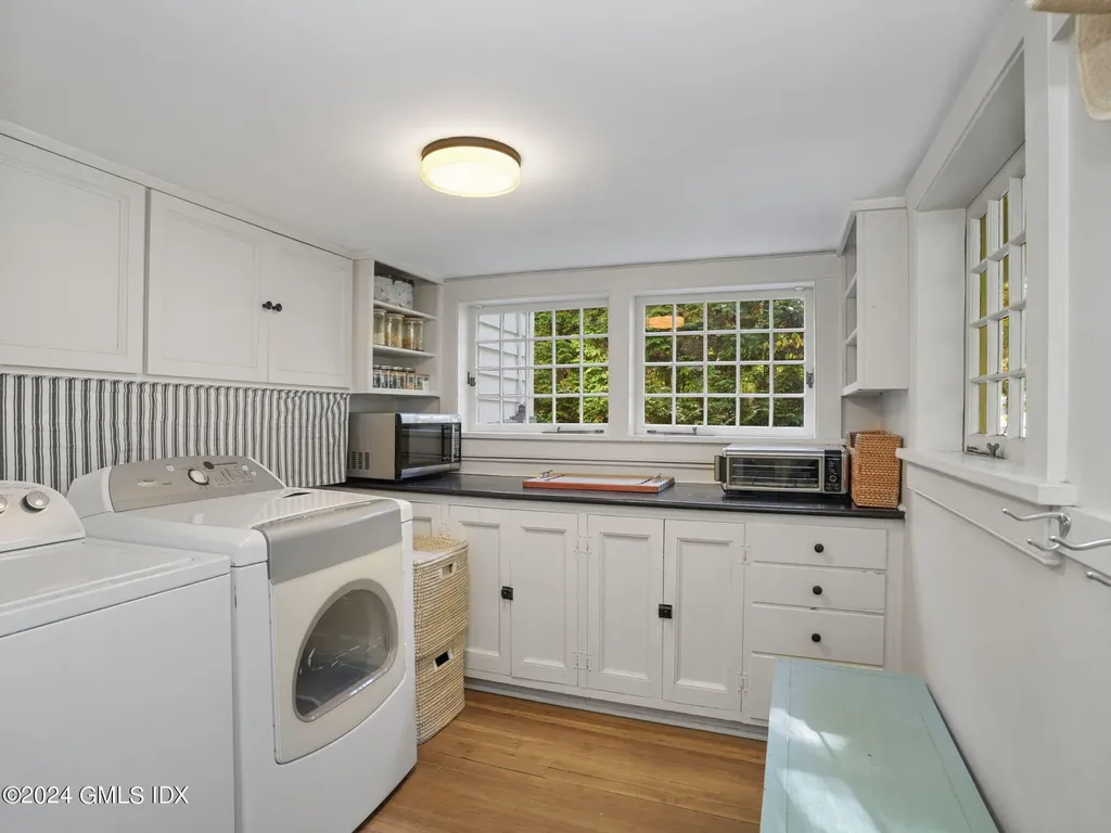 234 Silvermine Avenue Norwalk CT 06850