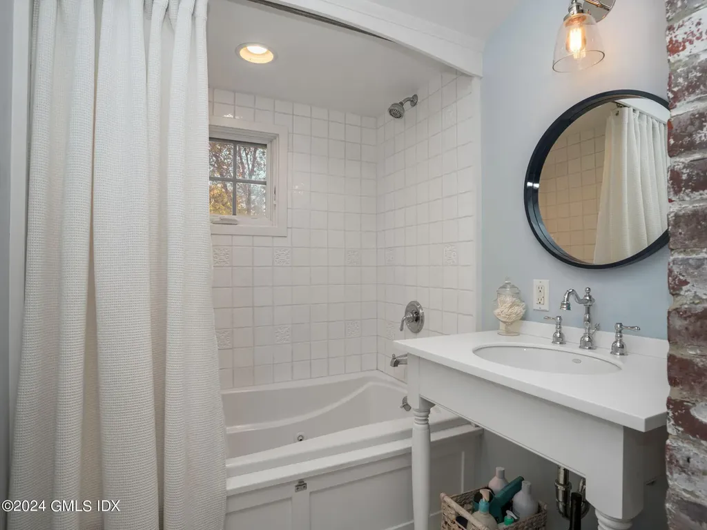 234 Silvermine Avenue Norwalk CT 06850