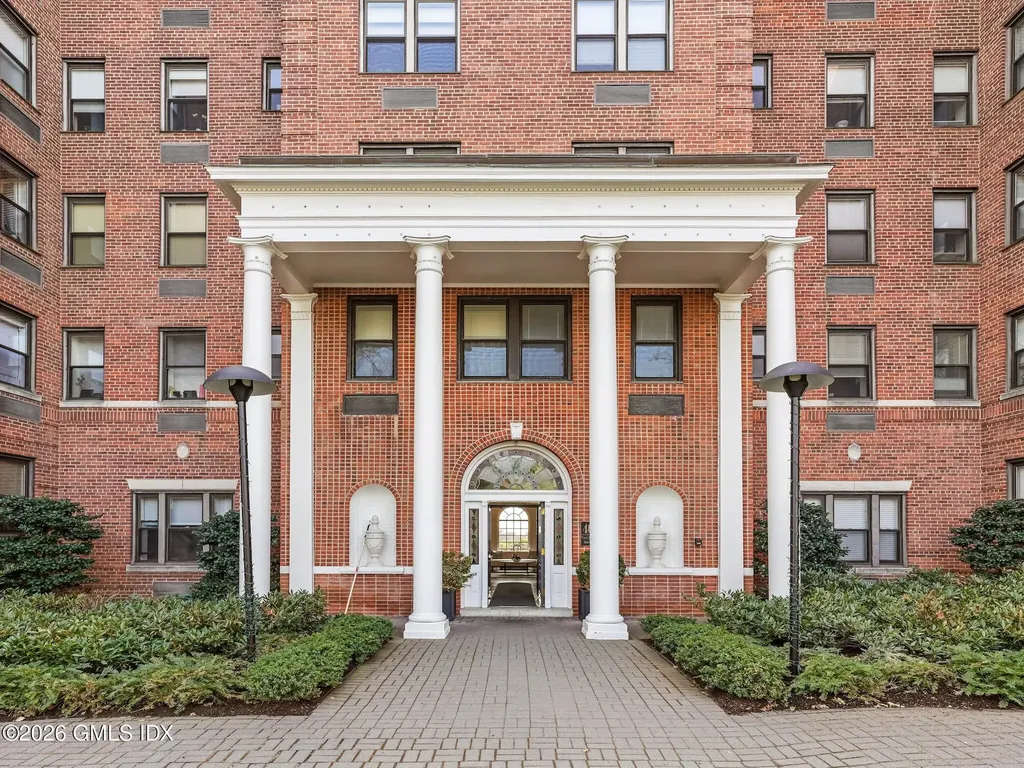 40 W Elm Street Greenwich CT 06830