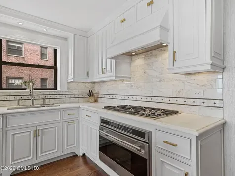 40 W Elm Street Greenwich CT 06830