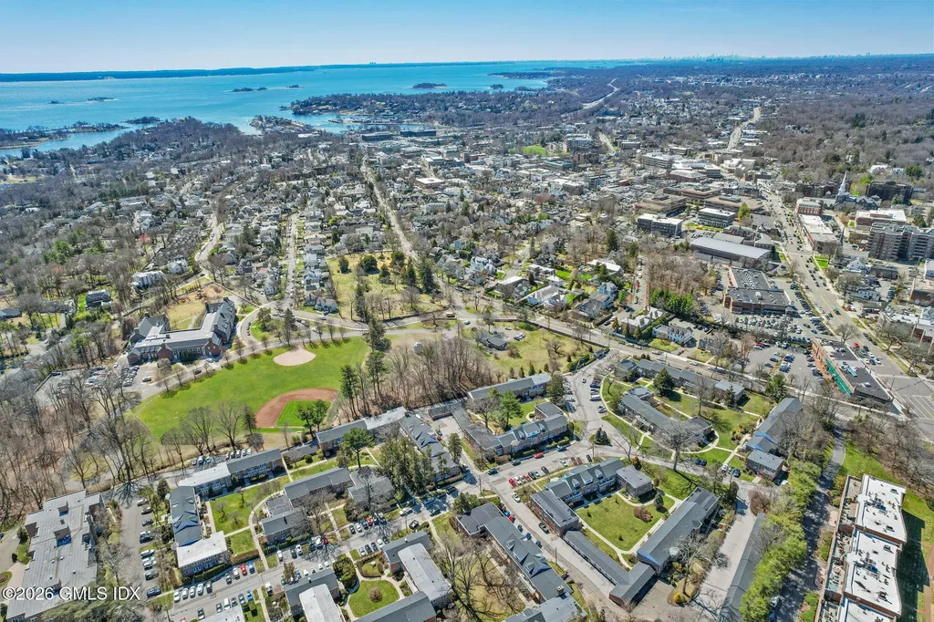142 Putnam Park Greenwich CT 06830