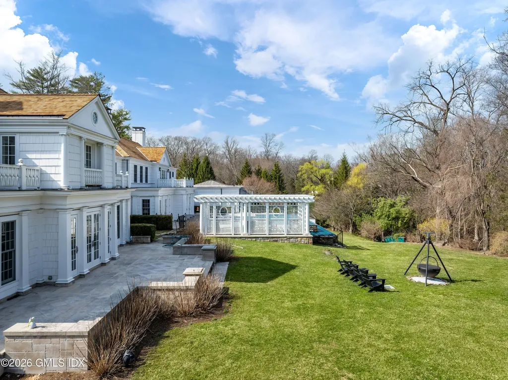 167 Zaccheus Mead Lane Greenwich CT 06831