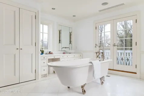 167 Zaccheus Mead Lane Greenwich CT 06831