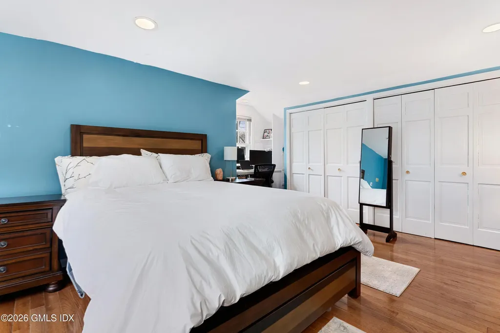 10 Maple Drive Old Greenwich CT 06870