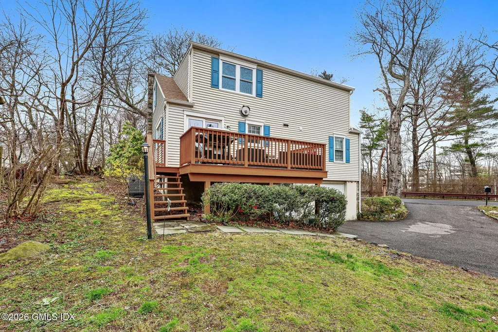 10 Maple Drive Old Greenwich CT 06870