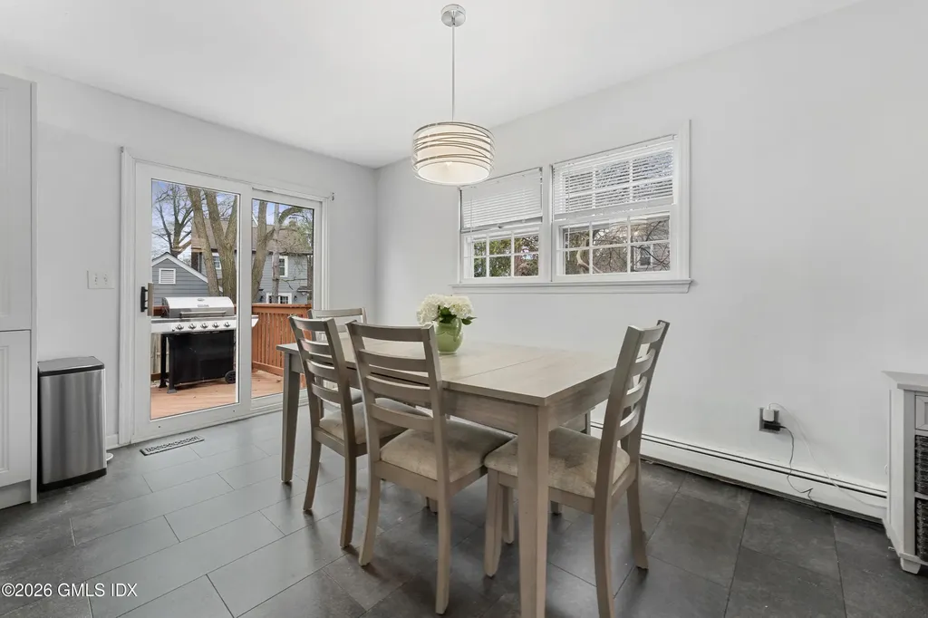 10 Maple Drive Old Greenwich CT 06870