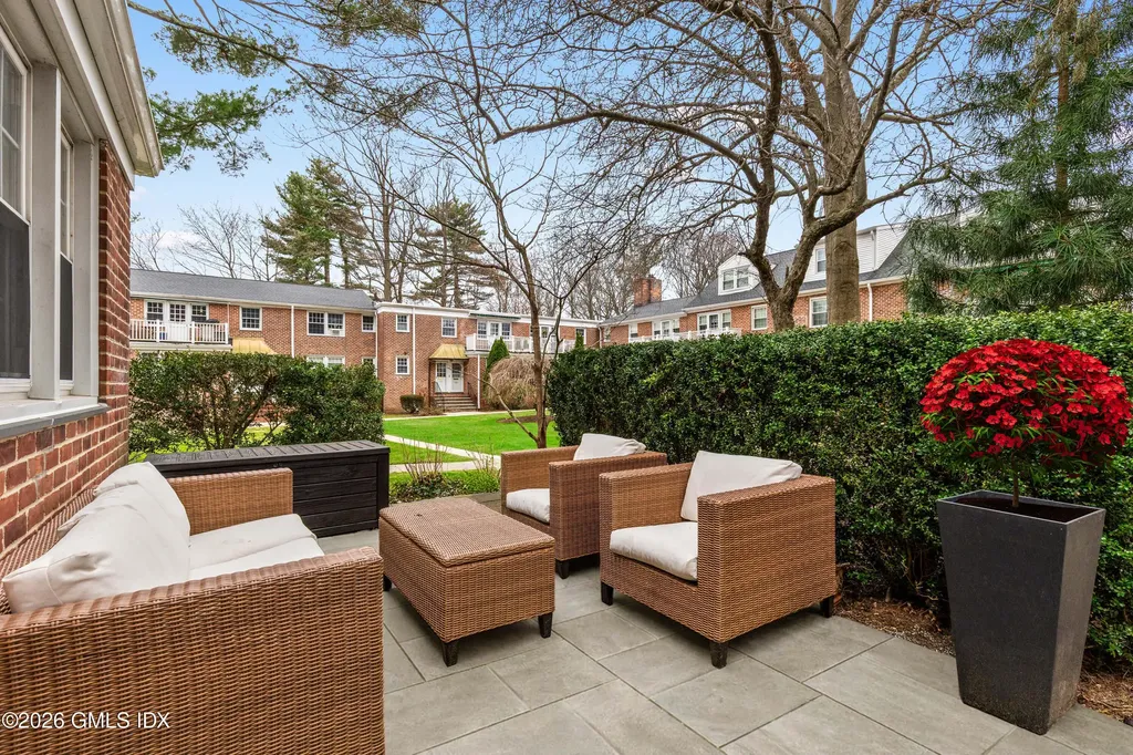 148 Putnam Park Greenwich CT 06830