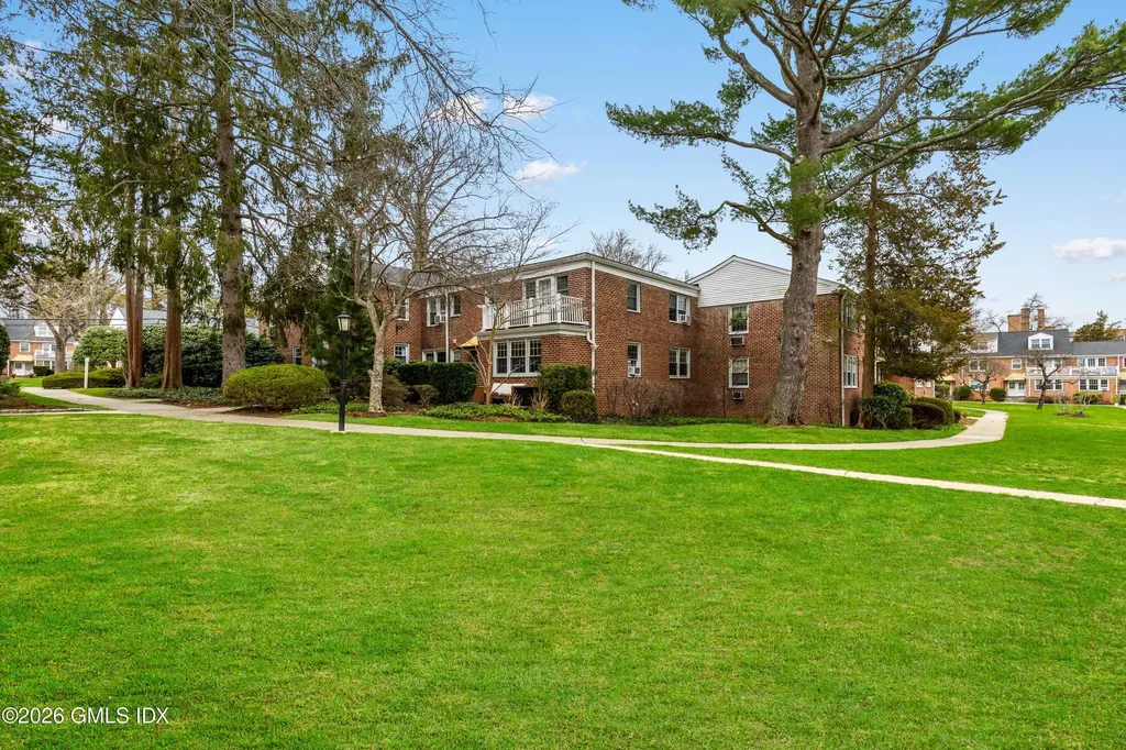 148 Putnam Park Greenwich CT 06830