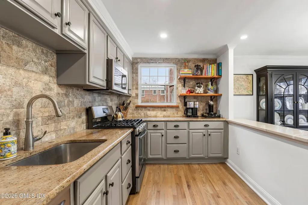 148 Putnam Park Greenwich CT 06830