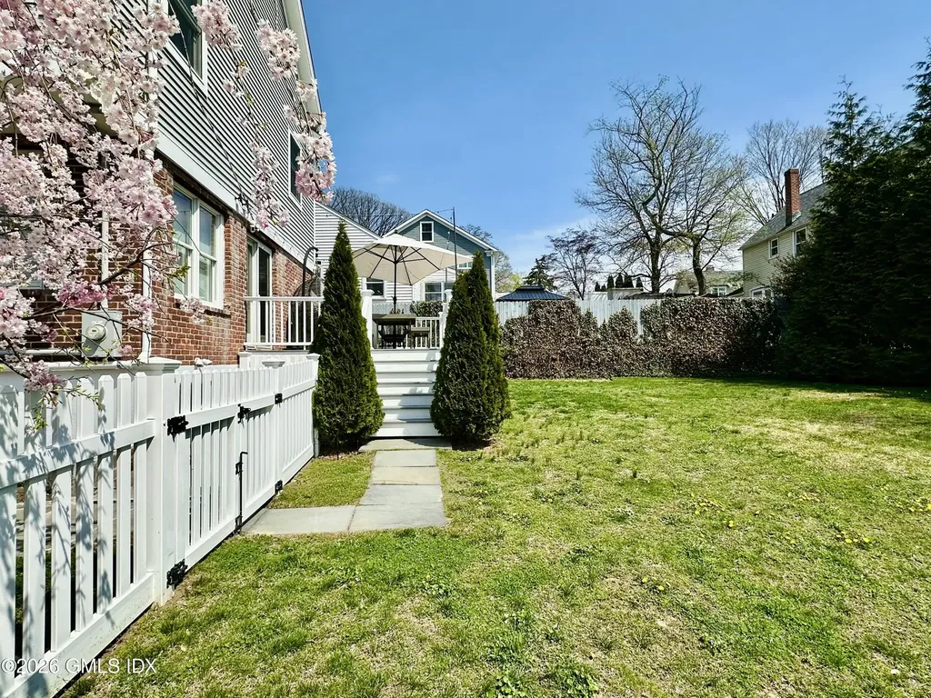 30 Almira Drive Greenwich CT 06831