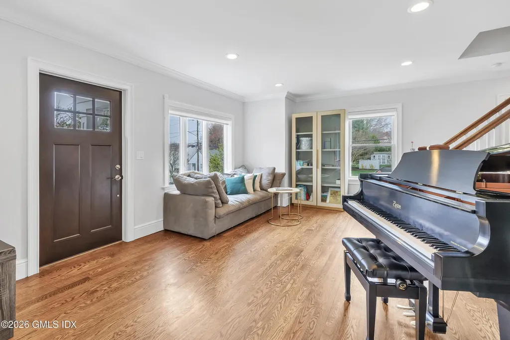 30 Almira Drive Greenwich CT 06831