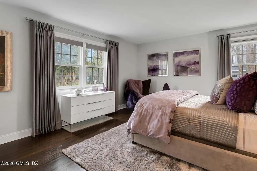 10 Echo Lane Greenwich CT 06830