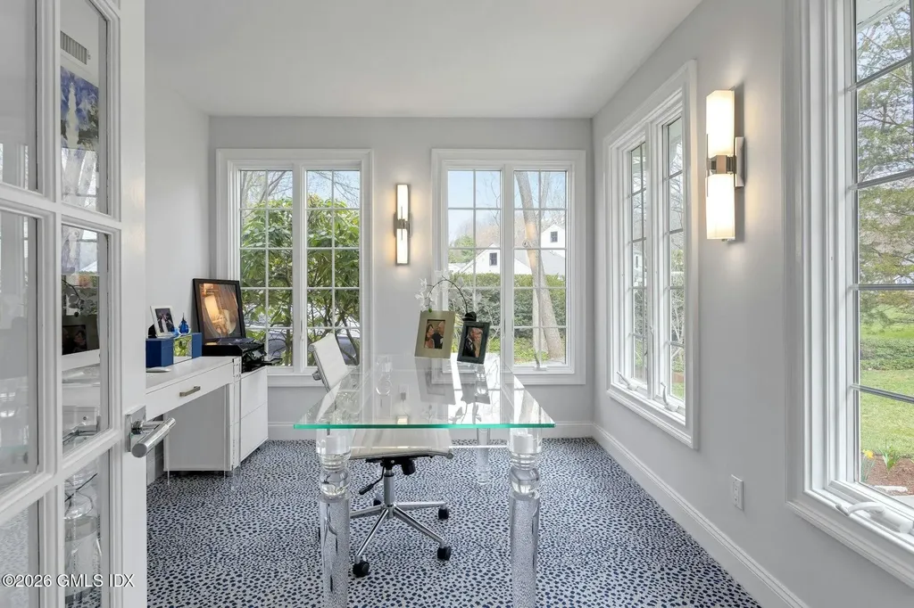 10 Echo Lane Greenwich CT 06830