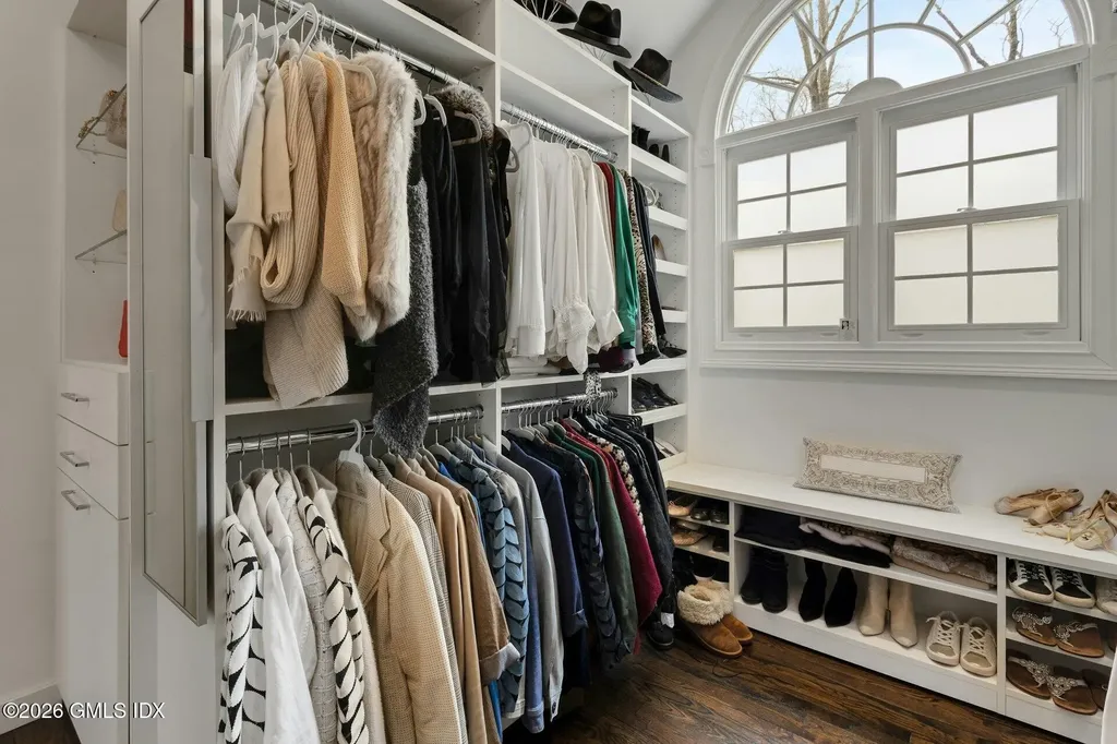 10 Echo Lane Greenwich CT 06830