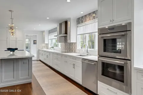 10 Echo Lane Greenwich CT 06830