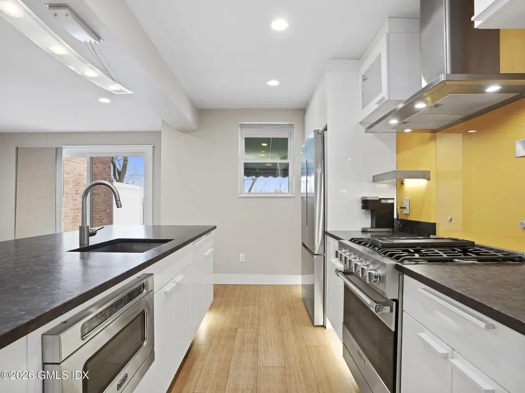 2 Putnam Hill Greenwich CT 06830