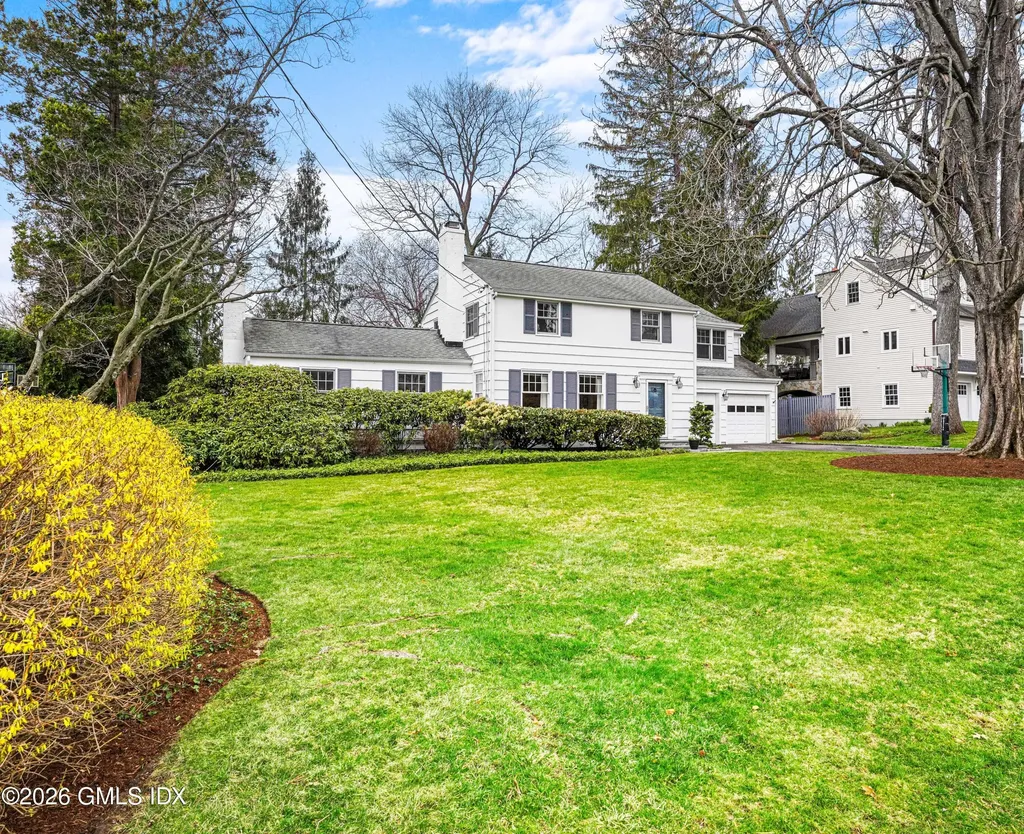 32 Winthrop Drive Riverside CT 06878
