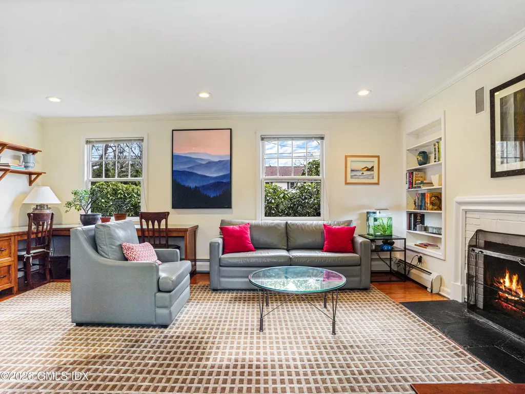 32 Winthrop Drive Riverside CT 06878