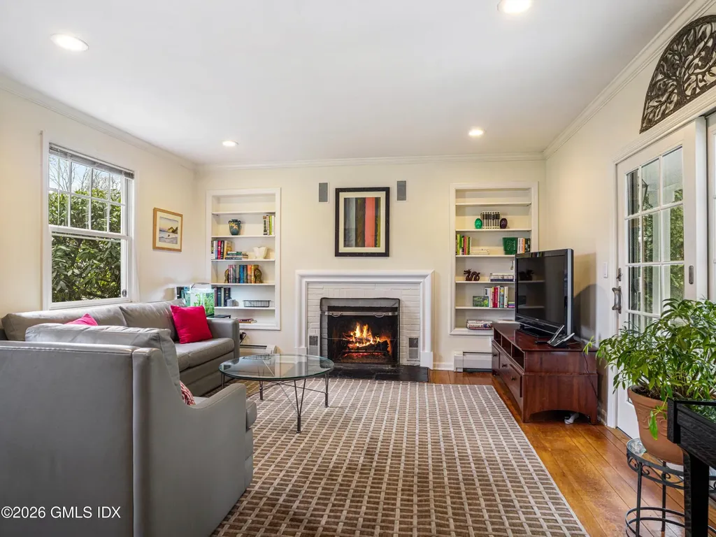 32 Winthrop Drive Riverside CT 06878