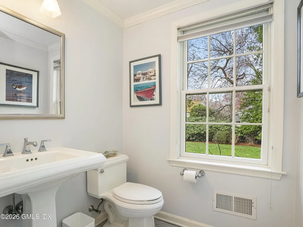 32 Winthrop Drive Riverside CT 06878