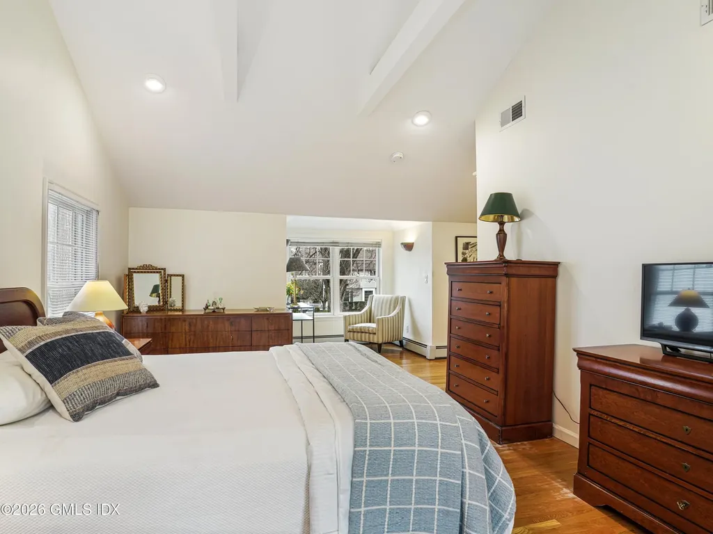 32 Winthrop Drive Riverside CT 06878