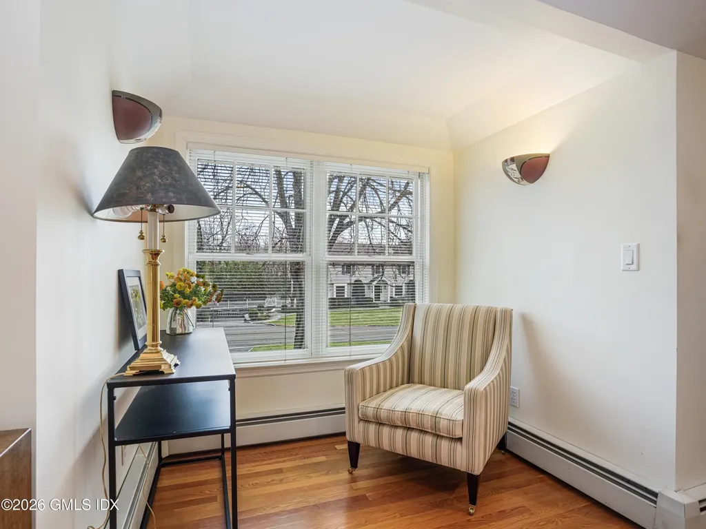 32 Winthrop Drive Riverside CT 06878