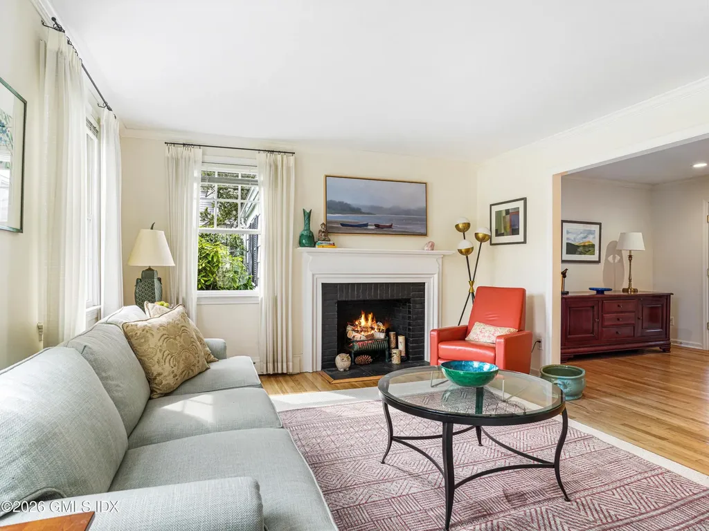 32 Winthrop Drive Riverside CT 06878