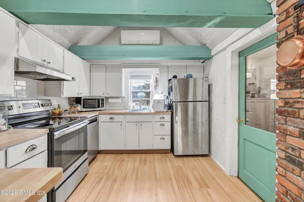 14 Concord Street Greenwich CT 06831