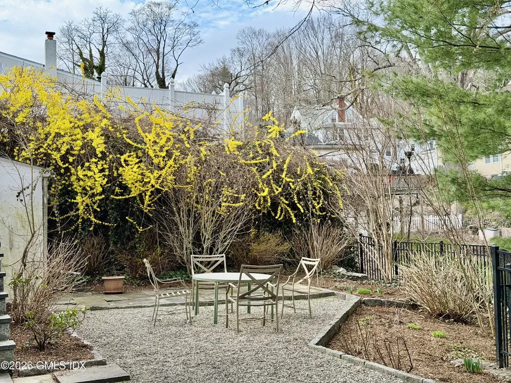14 Concord Street Greenwich CT 06831