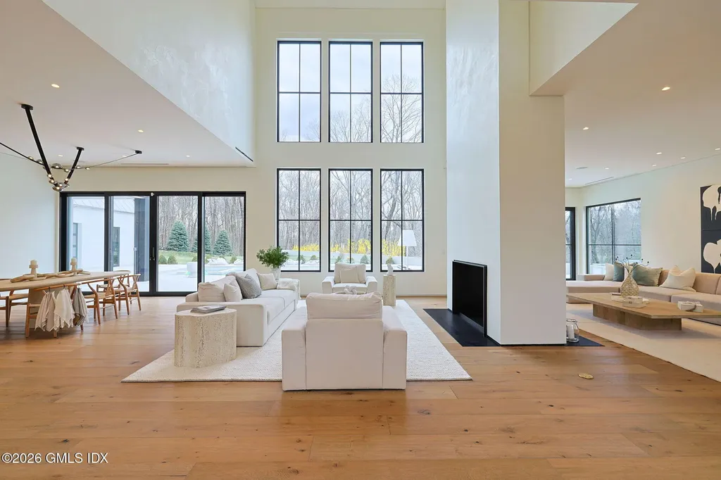 41 Mohawk Lane Greenwich CT 06831