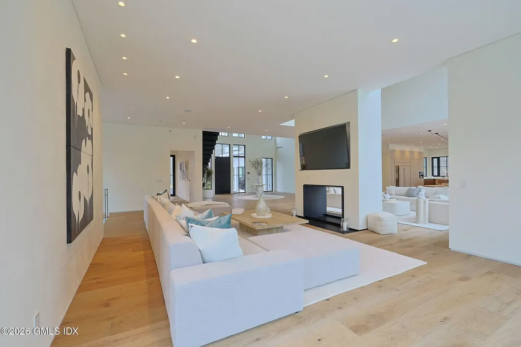 41 Mohawk Lane Greenwich CT 06831