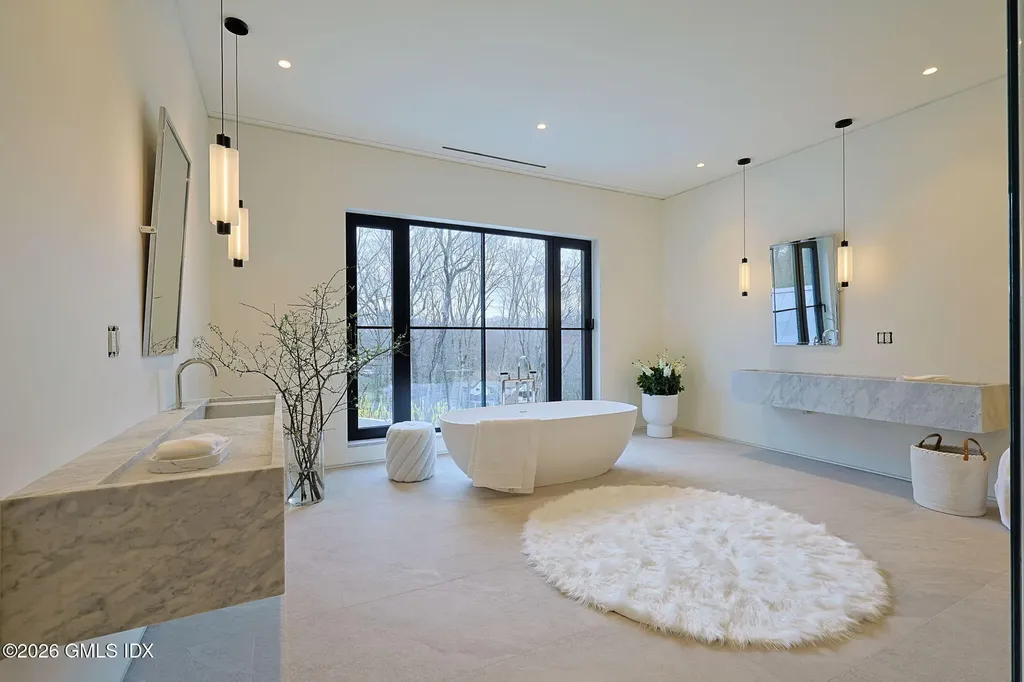 41 Mohawk Lane Greenwich CT 06831