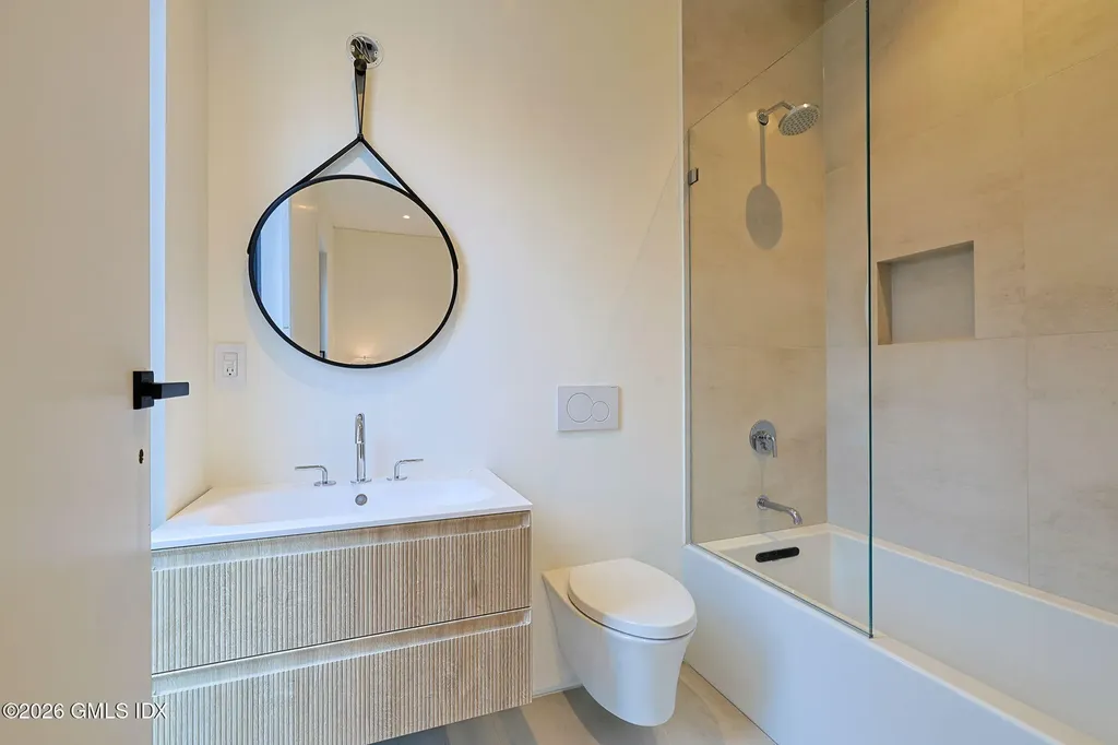 41 Mohawk Lane Greenwich CT 06831