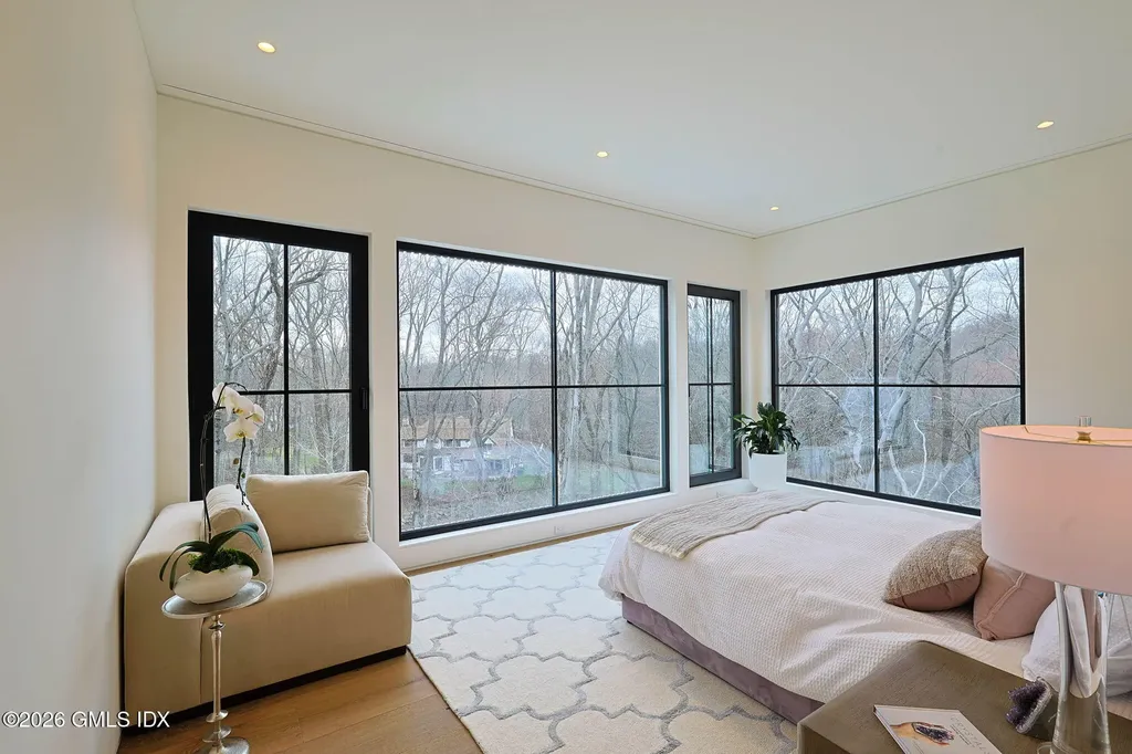 41 Mohawk Lane Greenwich CT 06831