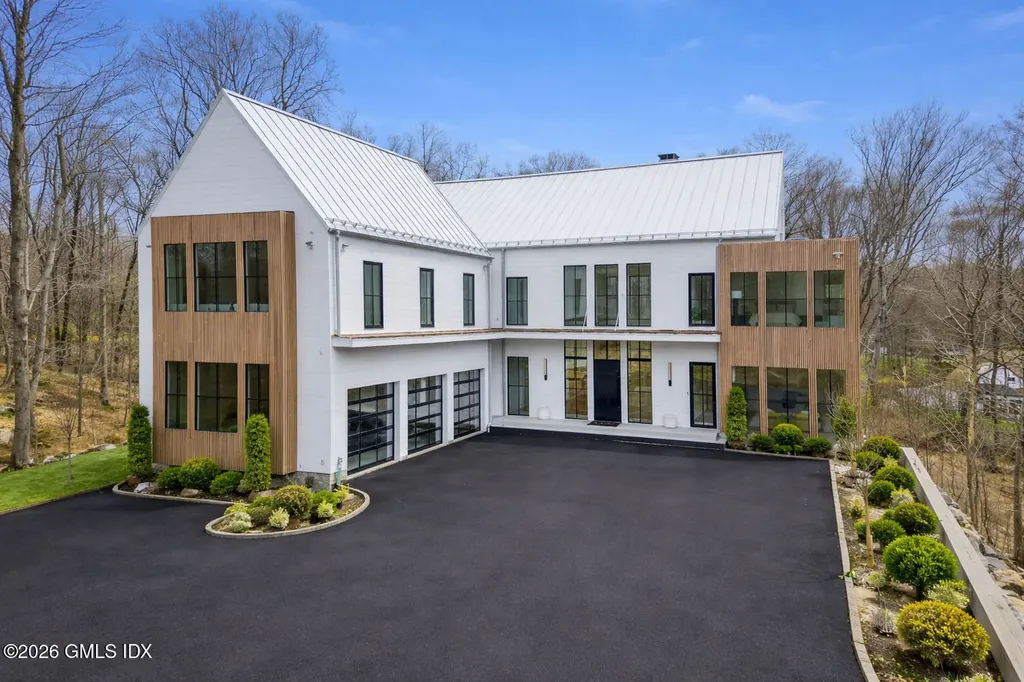 41 Mohawk Lane Greenwich CT 06831
