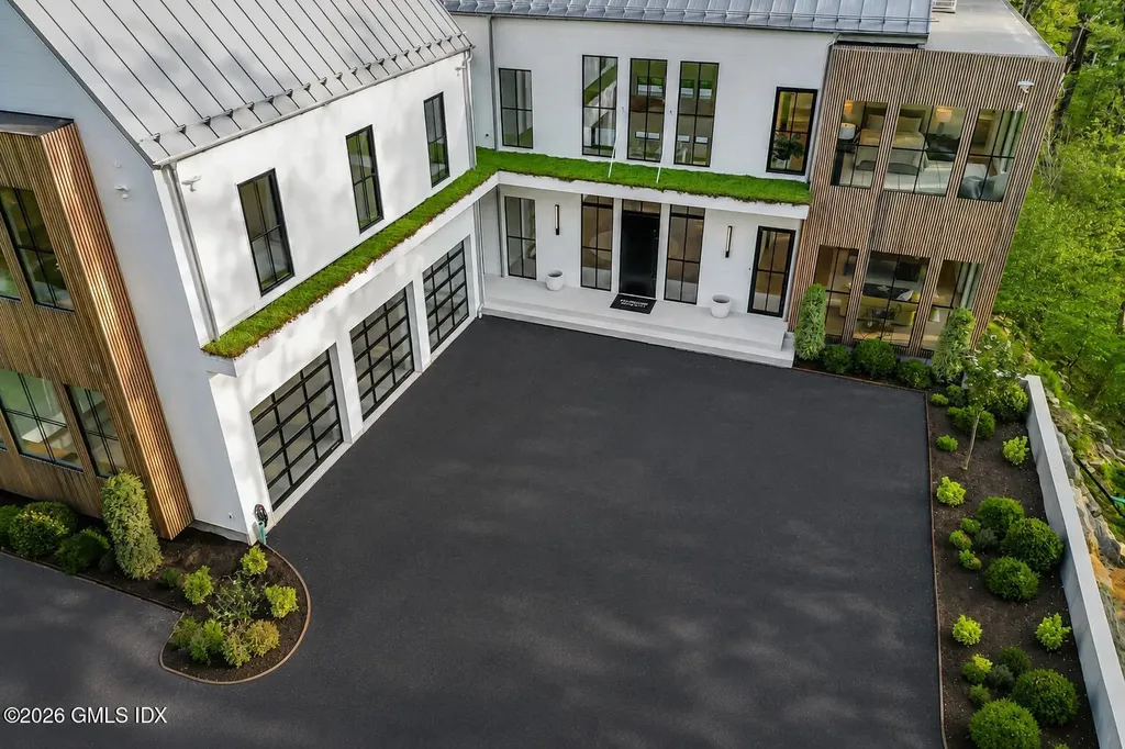 41 Mohawk Lane Greenwich CT 06831
