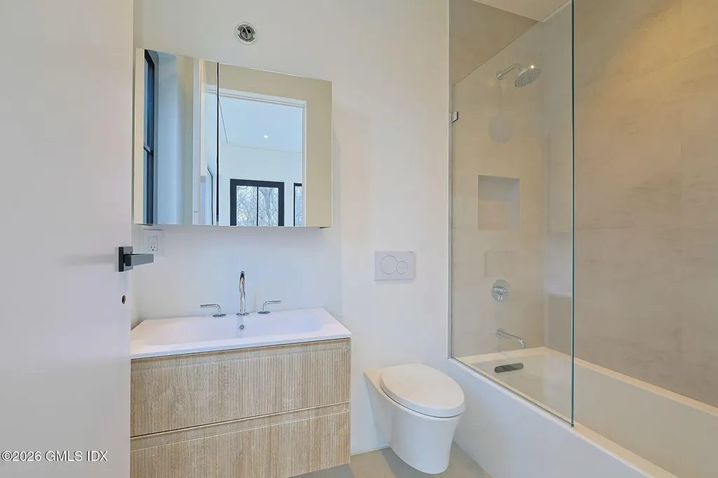 41 Mohawk Lane Greenwich CT 06831