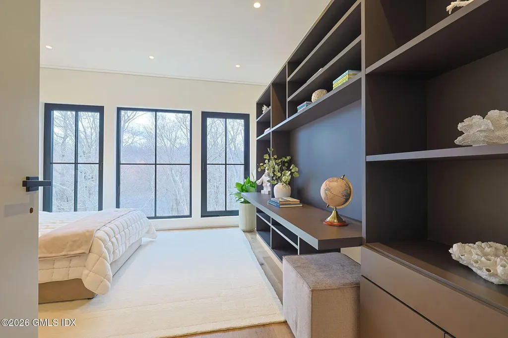 41 Mohawk Lane Greenwich CT 06831