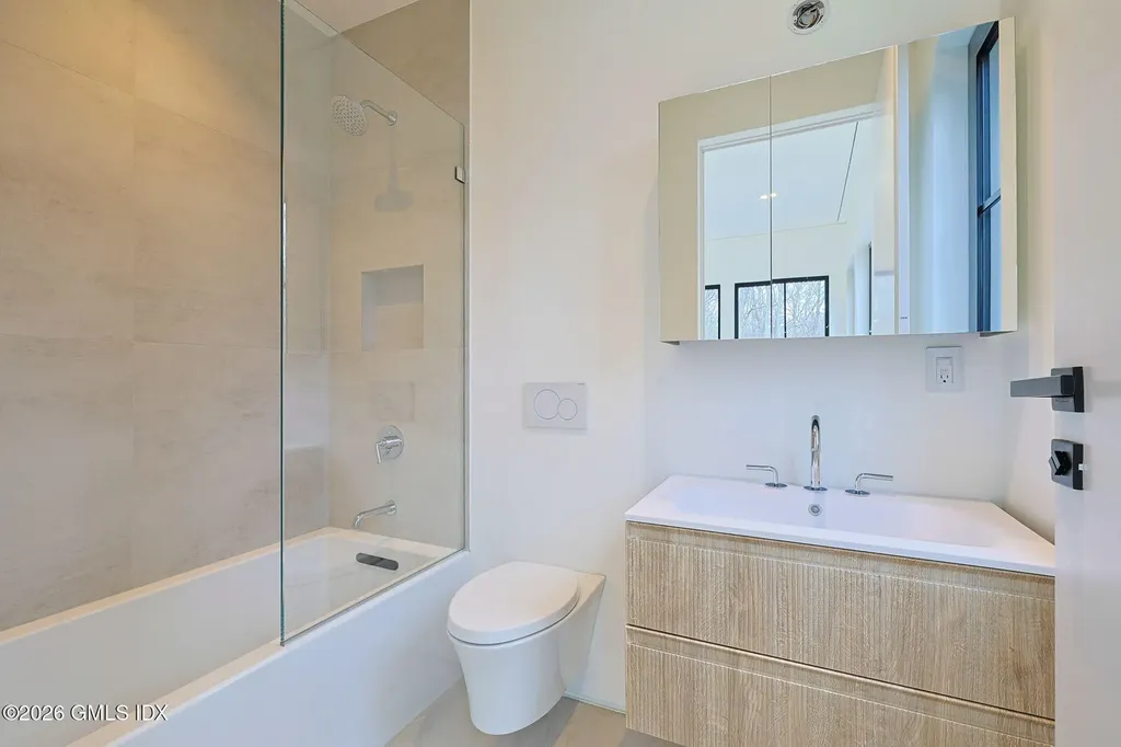 41 Mohawk Lane Greenwich CT 06831