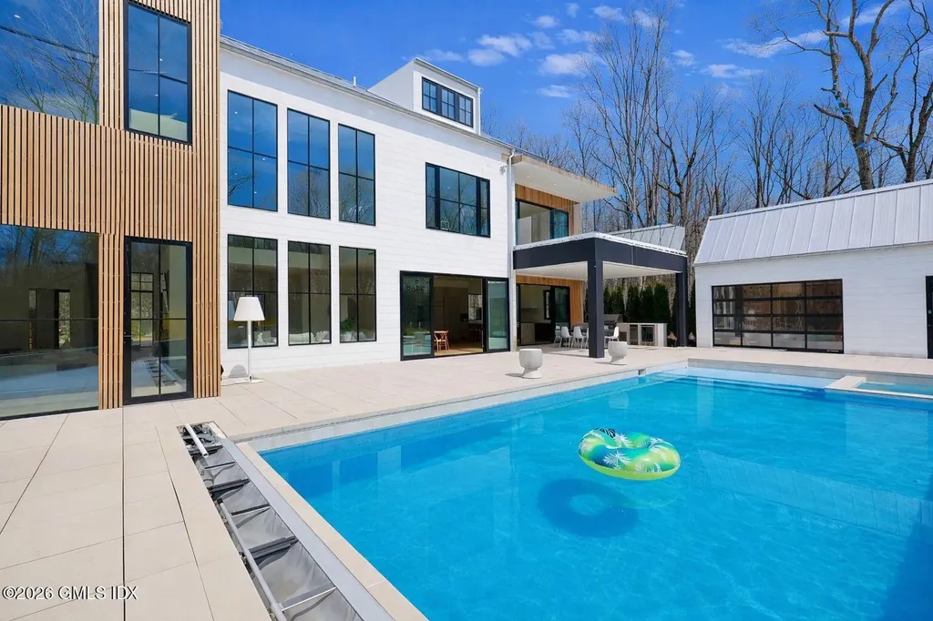 41 Mohawk Lane Greenwich CT 06831
