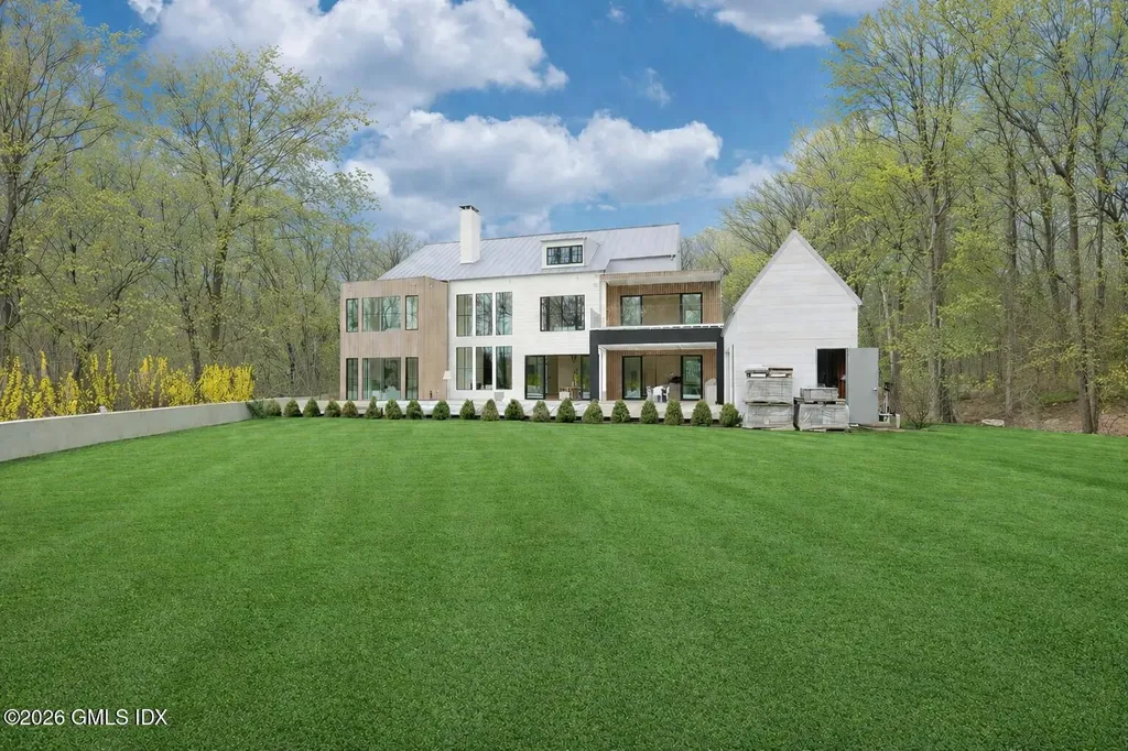 41 Mohawk Lane Greenwich CT 06831