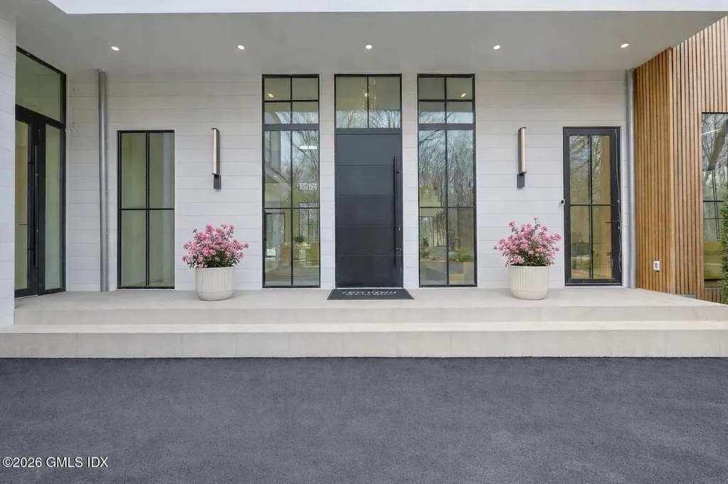41 Mohawk Lane Greenwich CT 06831