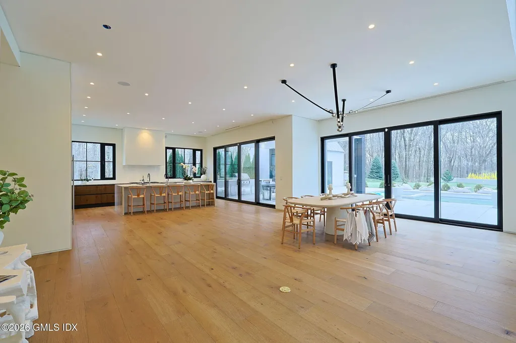 41 Mohawk Lane Greenwich CT 06831
