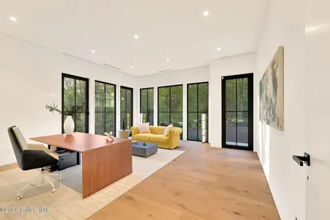 41 Mohawk Lane Greenwich CT 06831