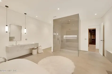 41 Mohawk Lane Greenwich CT 06831