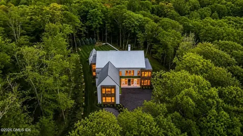 41 Mohawk Lane Greenwich CT 06831