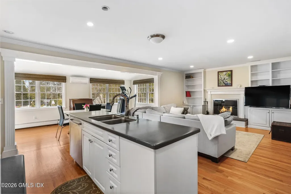 153 Lockwood Road Riverside CT 06878