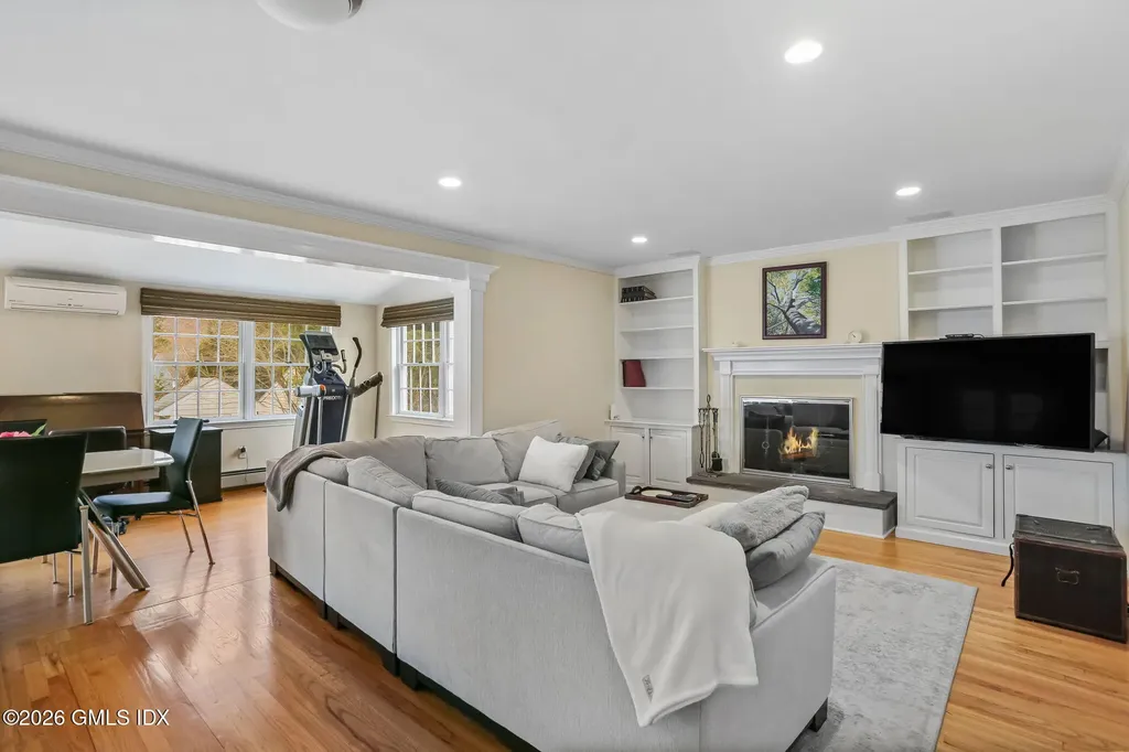 153 Lockwood Road Riverside CT 06878