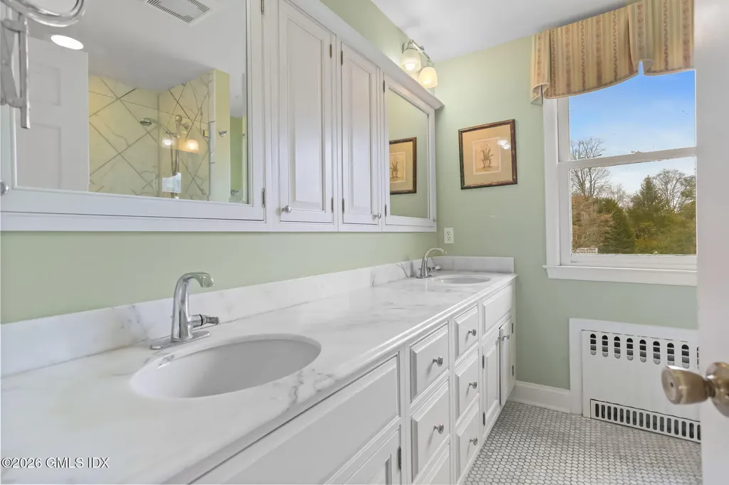153 Lockwood Road Riverside CT 06878